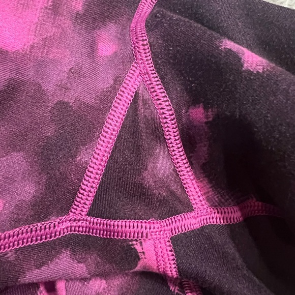 Lululemon Sweaty Endeavor Tight Blooming Pixie Raspberry Black Size 6 - Picture 11 of 16